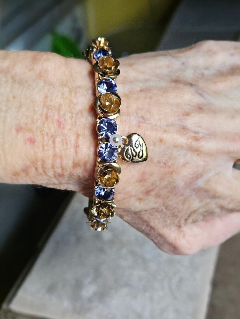 💜✨Betsey BRACELET Double-Strung Stretch Floral Roses Blue-Purple Crystals NWOT